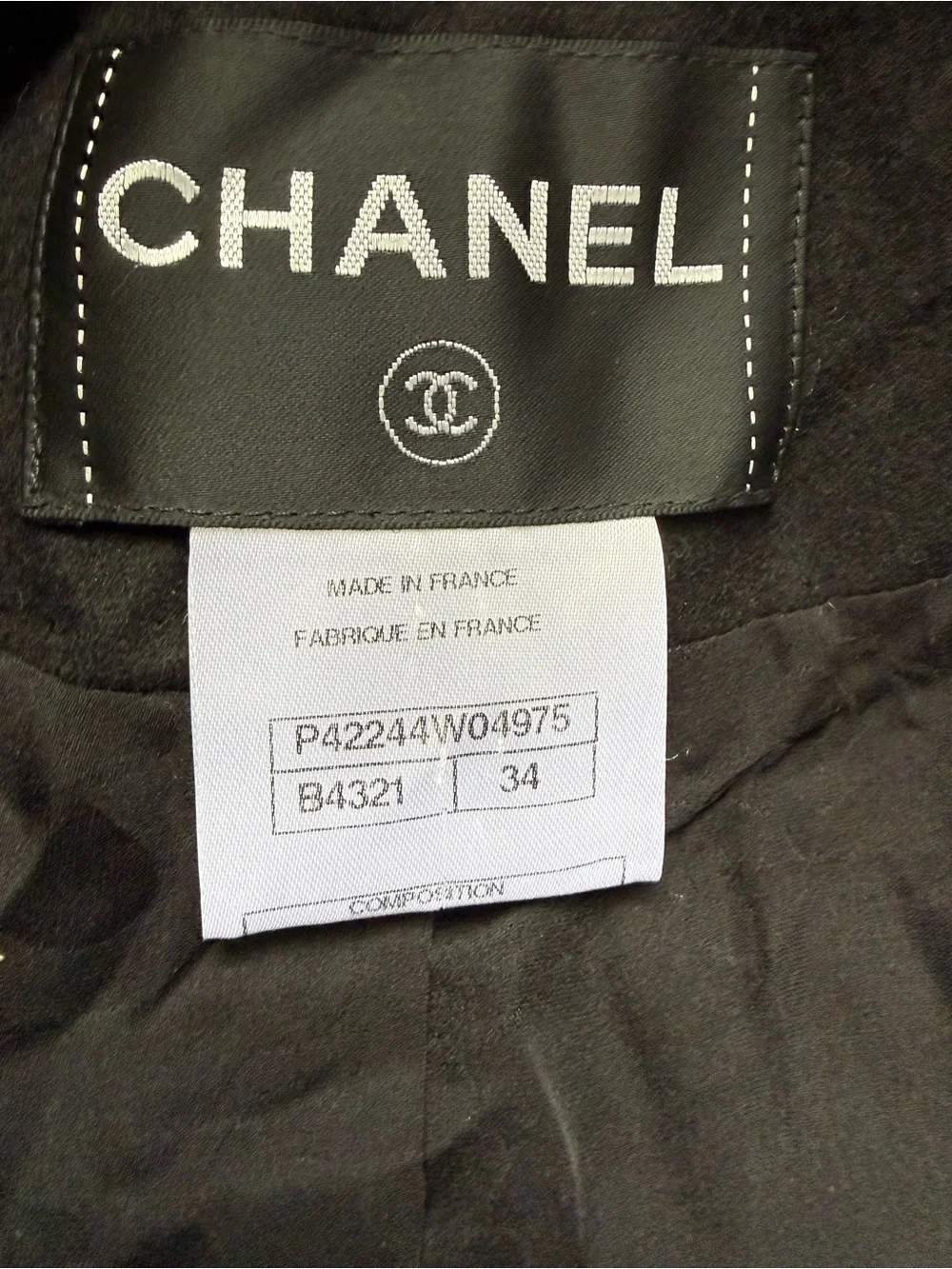 Chanel Green Tweed Jacket|Size: FR 34|USA: Size 2 (XS) - AS IS Missing Buttons